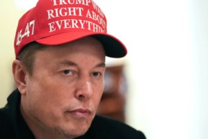 CNBC调查：大约一半的受访美国民众对特斯拉及其CEO马斯克都持负面看法