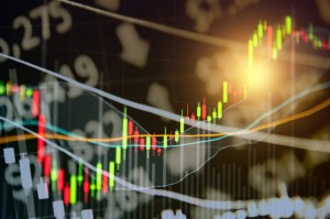 太阳金店期货回收价值的市场影响因素是什么？这些因素如何影响回收决策？