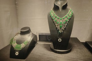 价值3个亿！七彩云南在第五届消博会上展示收藏级翡翠珍品